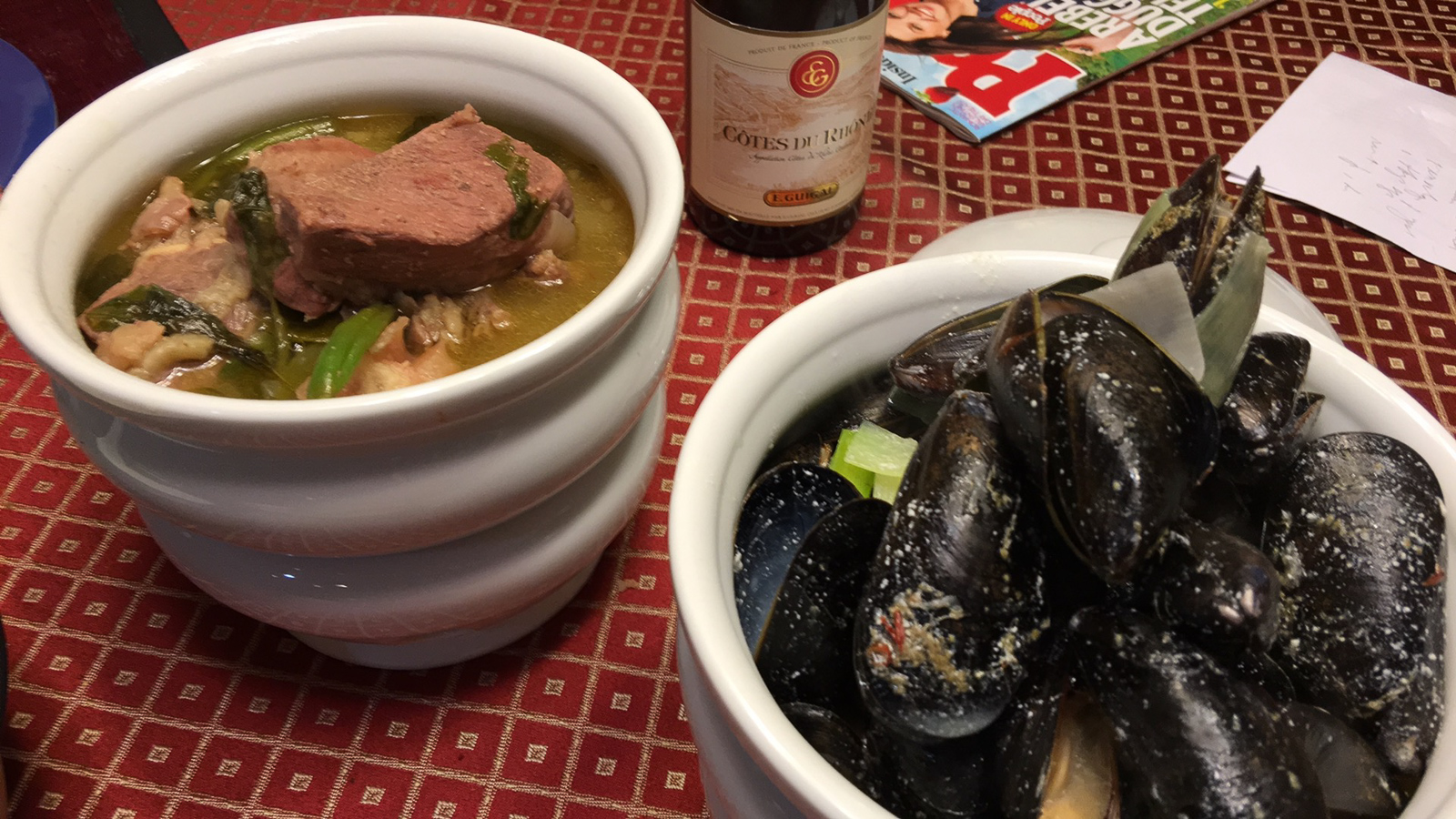 Sinegang and mussels