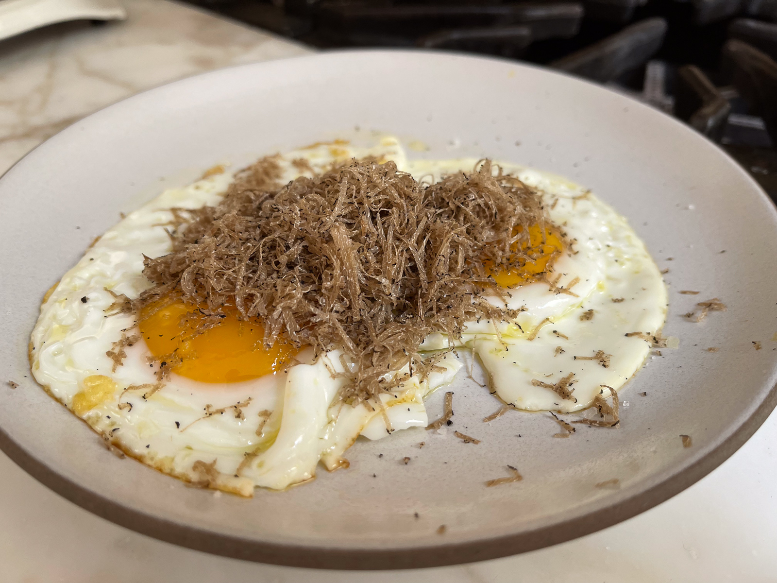 Fried eggs, truffle